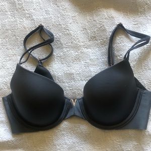 VICTORIA SECRET 30B gray bra